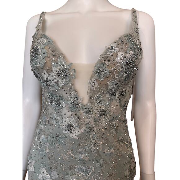 New ~ MAC DUGGAL ~ STUNNING! Embroidered Embellished Mermaid Dress Size 2 - Picture 5 of 8